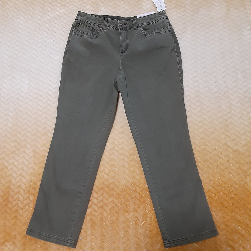 Christopher And Banks Signature Slimming Green High Rise Jeans Size 12P NWT